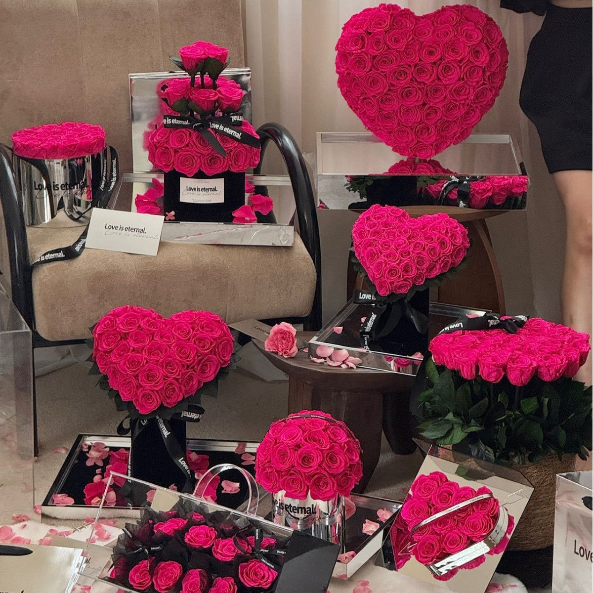 Rose Mirror Heart Bucket