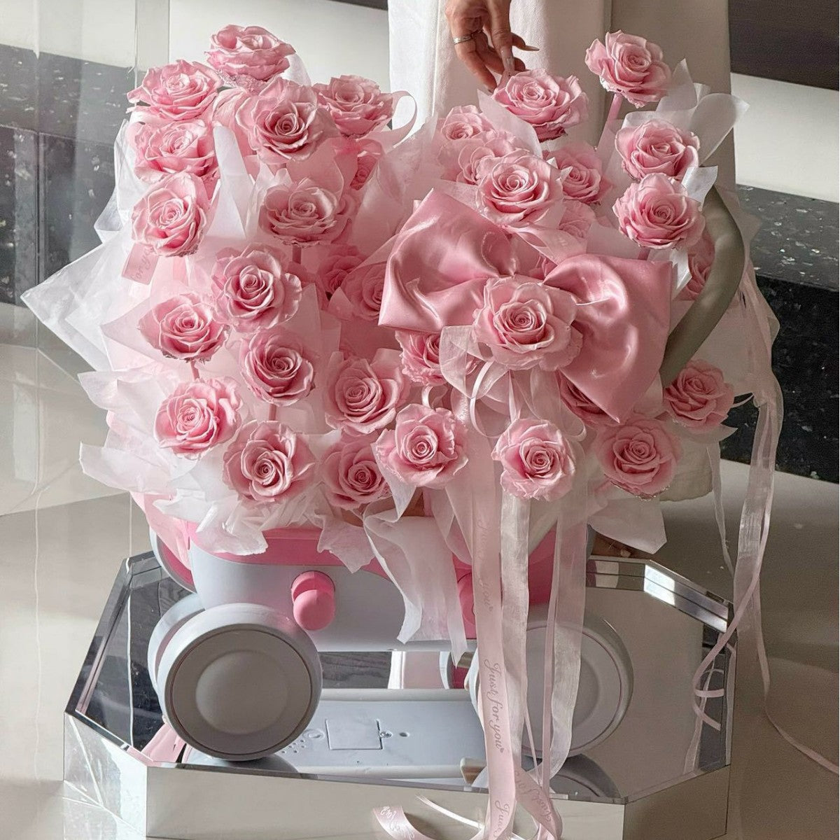 Eternal Rose Landscape Ornament – Luxury Preserved Flower Decor Gift for Her | Birthday & Valentine's Day