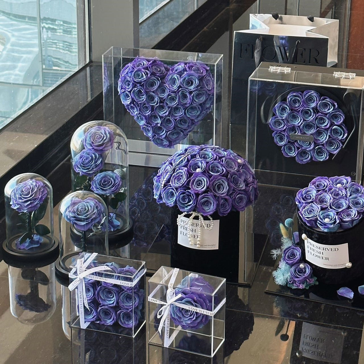 Galaxy Rose Gramophone – Preserved Flower Luxury Gift